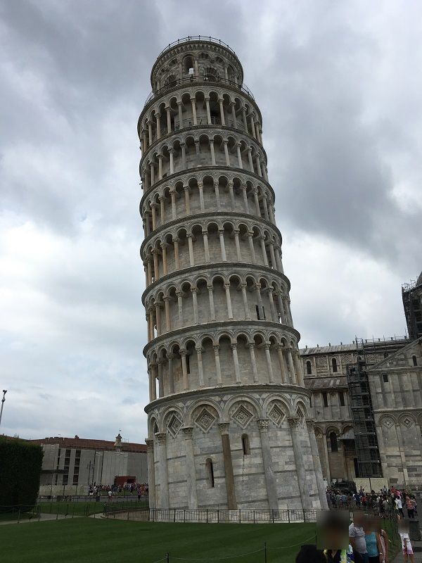 イタリア ピサの斜塔 裏側