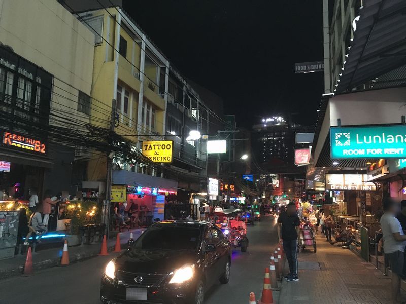 タイ バンコク ナナプラザの通り スクンビット