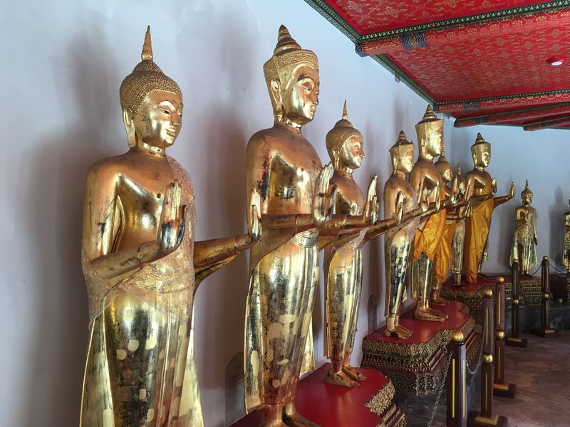 タイ バンコク ワット・ポー 回廊 仏像
