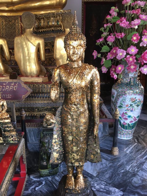 タイ バンコク ワット・ポー 仏像 金箔