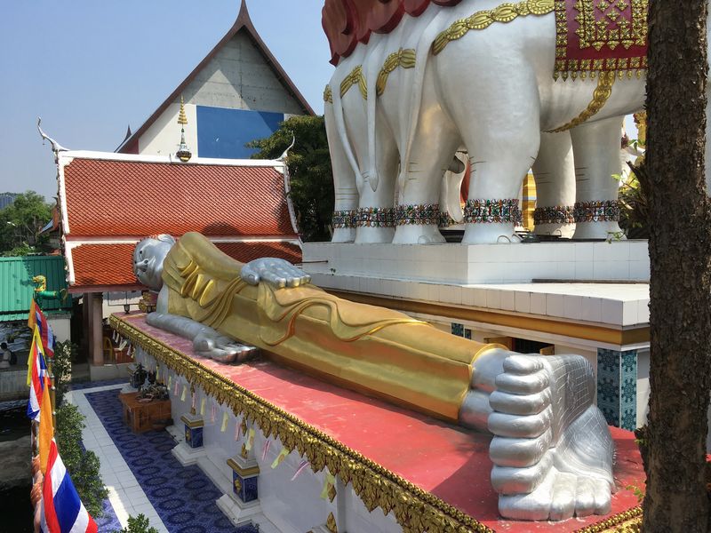 タイ バンコク ワット・クンチャン 涅槃仏 寝釈迦像