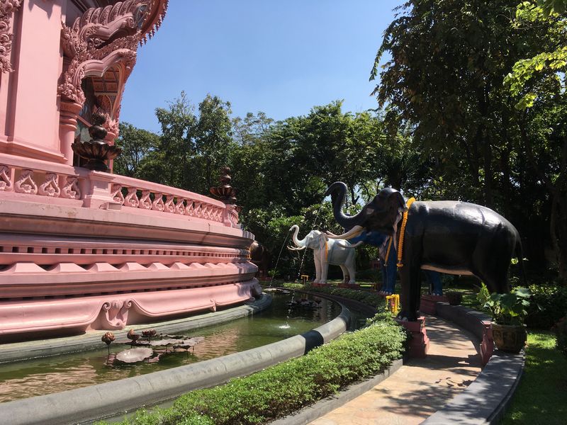 タイ エラワンミュージアム 象 噴水