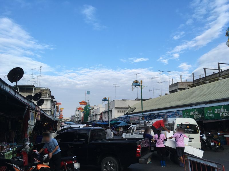 タイ メークロン線路市場